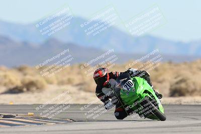 media/Dec-07-2025-CVMA (Sun) [[3e7d2de5dc]]/Race 9-Formula UL Shootout/